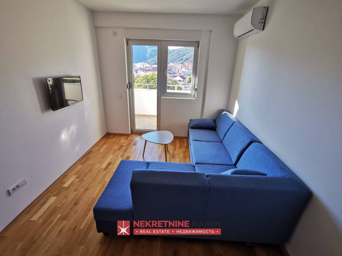 Studio-apartman u novogradnji na zaobilaznici u Budvi